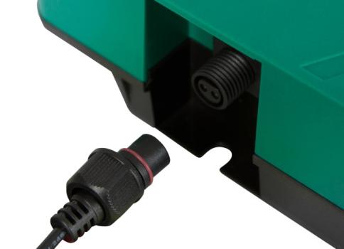 AKO Duo Power X 4000 Weidezaungerät 12V/230V für längere Zaunanlagen auch mit Bewuchs