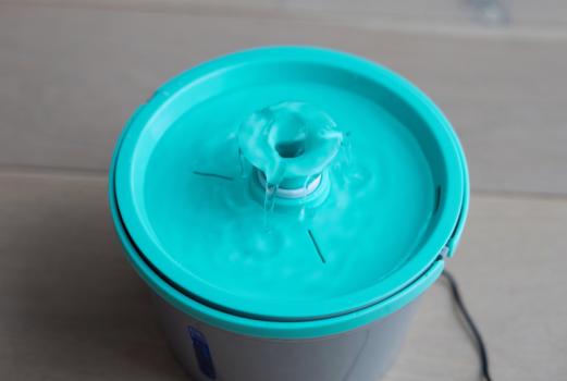 Trinkbrunnen für Heimtiere - Katzenbrunnen - Tierbrunnen Katzen, Hunde