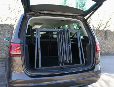 Auto Hundebox - Alu-Transportbox Vacation mit Antirutschmatte, eintürig oder zweitürig, schwarz