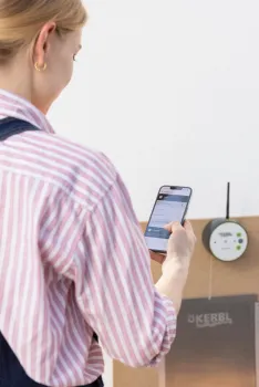 Automatische Hühnerklappe mit WLAN und App Kerbl Duo Smart