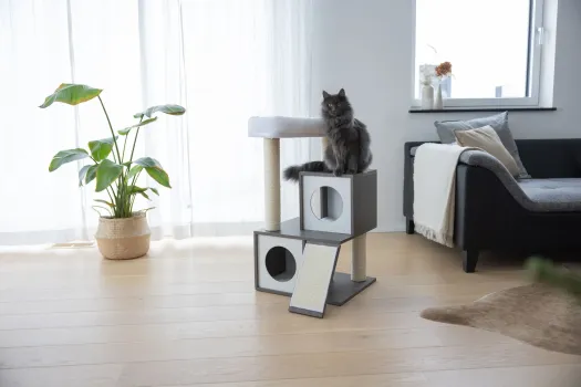Kratzbaum für Katzen Flair - 86 cm - weiß / grau Echtholz, Designer Katzenbaum im edlen Look