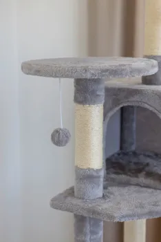Kratzbaum Levi Kerbl für Katzen - hoher Katzenbaum 167 cm für kleine bis mittelgroße Katzen, ideal für mehrere Katzen
