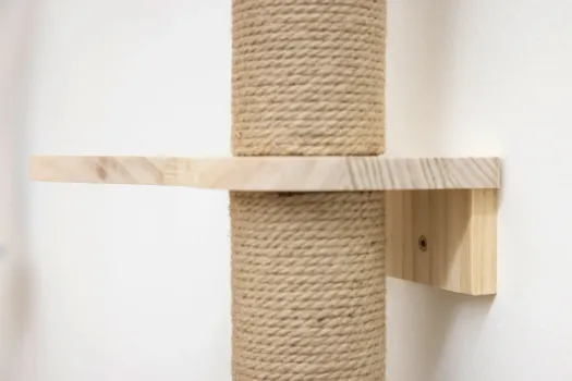 Wandkratzbaum Timber 19 x 16 x 208 cm, braun - Designer Katzenbaum Echtholz, deckenhoch