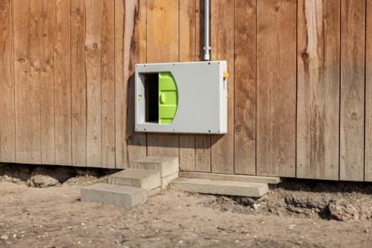 SmartCoop Hühnertür - horizontale automatische Hühnertür (Steuerung erforderlich)