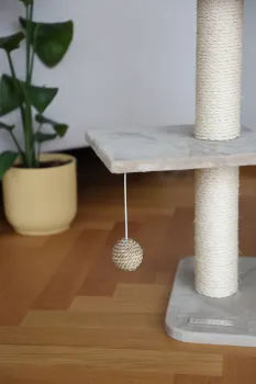 Katzen Kratzbaum Kerbl Banana Leaf Jade - handgeflochtene Liegefläche und Höhle aus nachhaltigen Bananenblättern