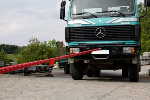 Abschleppseil für LKW 6 m, Bruchlast 35 Tonnen - Extrem starke Abschleppschlinge für Traktoren, Lanndmaschinen etc