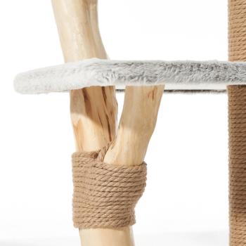 Birnenholz mit Jute umwickelt