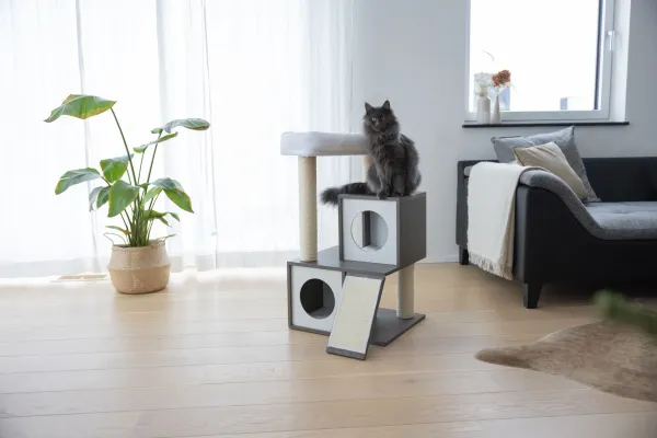 Kratzbaum für Katzen Flair - 86 cm - weiß / grau Echtholz, Designer Katzenbaum im edlen Look