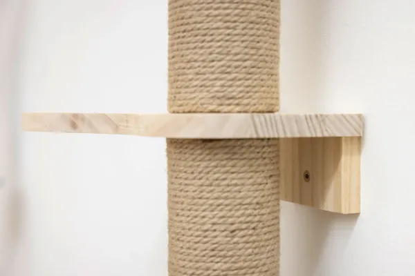 Wandkratzbaum Timber 19 x 16 x 208 cm, braun - Designer Katzenbaum Echtholz, deckenhoch