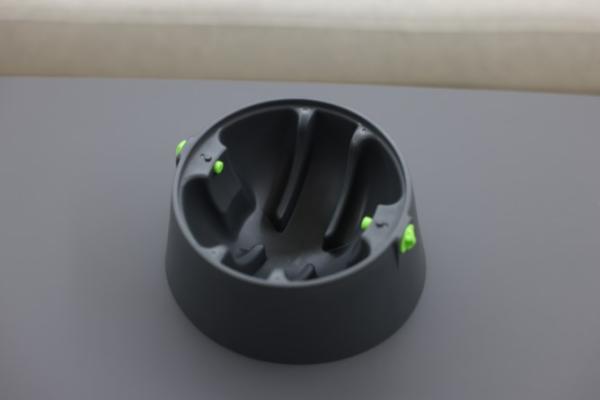 Multifeeder - Snackball, Futterbar und Schleckteller in Einem für Hunde und Katzen