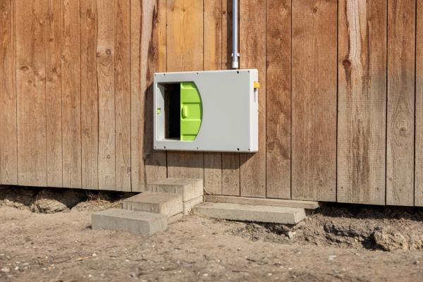 SmartCoop Hühnertür - horizontale automatische Hühnertür (Steuerung erforderlich)